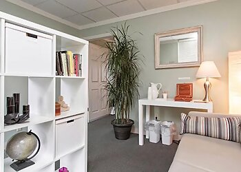 Seattle Marriage Counselors Justin Pere, LMHC, CST, CGT - CLARITY COUNSELING SEATTLE