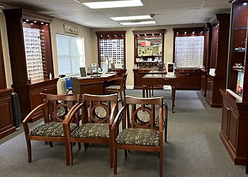 Bridgeport Pediatric Optometrists Justin Rapp, O.D - EYECARE ASSOCIATES