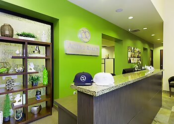 Corona Real Estate Agents Justin Tye - ACTIVE REALTY