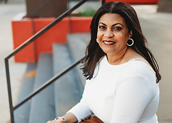 Karen Denise Bradley - BRADLEY & ASSOCIATES Dayton Immigration Lawyers image 1