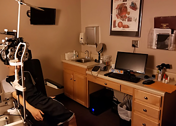 Karen Vanoy, OD - EYECARE ASSOCIATES - Birmingham, AL Pediatric Optometrists - Treatment Room Image