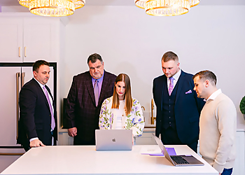 Omaha Real Estate Agents Karie Milford - MILFORD REAL ESTATE