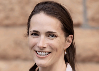 Kate Fischer, LICSW - WALK-IN COUNSELING CENTER - Minneapolis, MN Therapists - Doctor Portrait Image