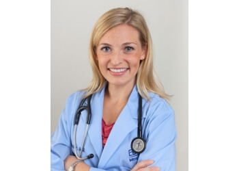 Naperville primary care physician Kathryn Walker, MD - EDWARD MEDICAL GROUP