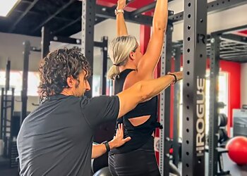 Tampa Physical Therapists Keith Pacific, PT, PHD (C), MSPT, ATC, CSCS, CSCS - PHYSIQUE PHYSICAL THERAPY/PERSONAL TRAINING