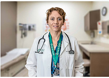 Kelly Fababe, MD - Cleveland, OH Primary Care Physicians - Doctor Portrait Image