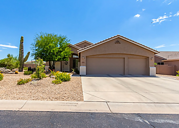 Gilbert Real Estate Agents Kelly Saggione - KELLY SAGGIONE GROUP