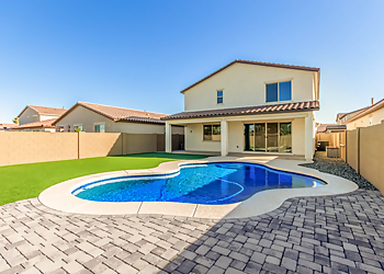 Gilbert Real Estate Agents Kelly Saggione - KELLY SAGGIONE GROUP