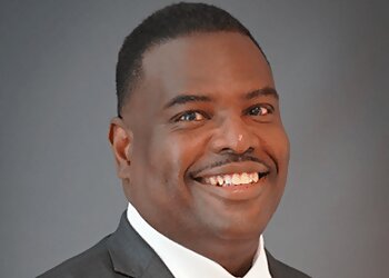Kelvin Roquemore, Esq. - ROQUEMORE SKIERSKI PLLC Dallas Business Lawyers image 1