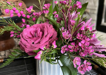 Grand Rapids Florists Kennedy's Flowers & Gifts