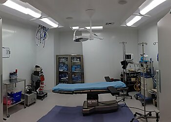 Los Angeles Plastic Surgeon Kenneth Hughes, MD - HUGHES PLASTIC SURGERY