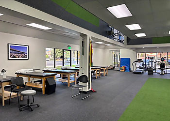 Kenny Carlton, PT, MPT - CALIFORNIA REHABILITATION AND SPORTS THERAPY-ANAHEIM - Anaheim, CA Physical Therapists - Clinic Interior Image