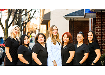 Newark Podiatrists Kenya Lazovik, DPM - NORTH JERSEY FOOT AND ANKLE CENTER