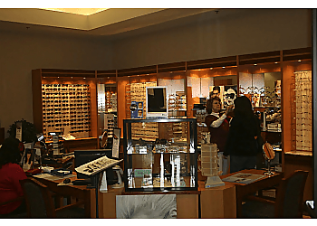 Salinas Eye Doctors Kevin Chen, MD - VANTAGE EYE CENTER