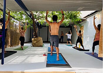 Los Angeles Yoga Studios Kinship Yoga