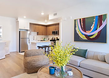 Kinsley Yard Luxury Apartments - Modesto, CA Apartments For Rent - Living Room Image