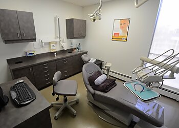 Louisville Cosmetic Dentists Kiran Gill, DDS - NATURAL SMILES