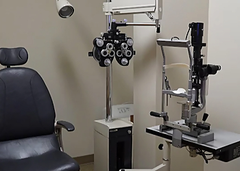 Kirk R. Jeffreys, III, MD - Jackson, MS Eye Doctors - Treatment Room Image