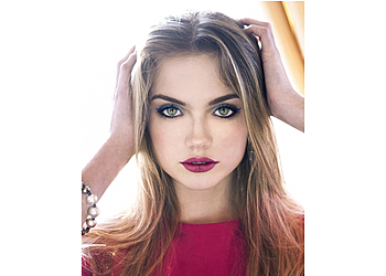 Santa Clara Makeup Artists Kiss & Makeup