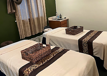 Kneading Wellness Thai - Berkeley, CA Massage Therapy - Treatment Room Image