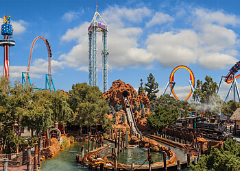 3 Best Amusement Parks in Los Angeles, CA - Expert Recommendations