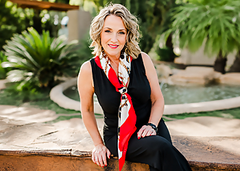 Kodi Riddle - THE RIDDLE GROUP | EXP REALTY Kodi Riddle - Phoenix, AZ Real Estate Agents - Portrait