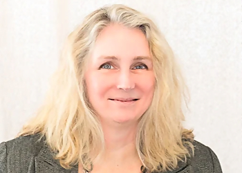 Kristin LaMont - LAMONT LAW Salem Divorce Lawyers image 1