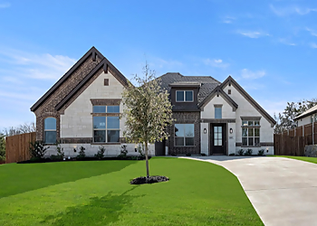 Grand Prairie Real Estate Agents Krystal Raya - CENTURY 21 JUDGE FITE CO.