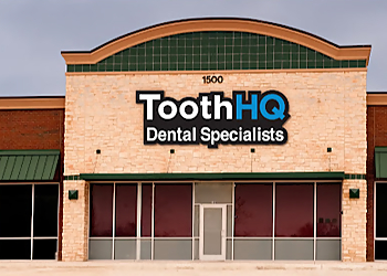 Carrollton Dentists Kumar T. Vadivel, DDS, FDS RCS, MS - TOOTHHQ DENTAL SPECIALISTS