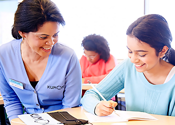 Kumon Math and Reading Center of St Louis - St Louis, MO Tutoring Centers - Teacher Image