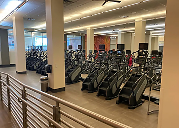 LA Fitness Yonkers Yonkers Gyms image 1