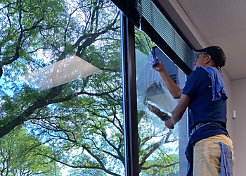 Naperville Window Cleaners L.A. McMahon Window Washing