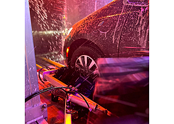 Los Angeles Car Wash LUV Car Wash-Los Angeles