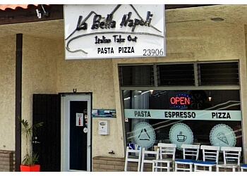 3 Best Pizza Places in Torrance, CA - Expert Recommendations