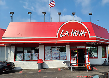 Buffalo Pizza Places La Nova