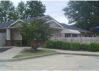Memphis Preschools La Petite Academy