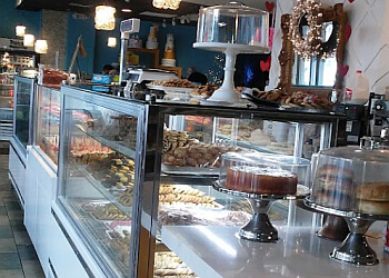 3 Best Cakes in Yonkers, NY - Expert Recommendations