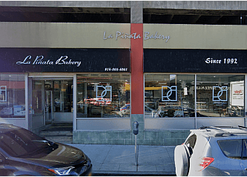 Yonkers Cakes La Pinata Bakery