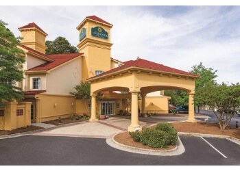 La Quinta Inn & Suites by Wyndham Univ Area Chapel Hill La Quinta Inn & Suites by Wyndham Univ Area Chapel Hill - Durham, NC Hotels - Hotel Exterior Image