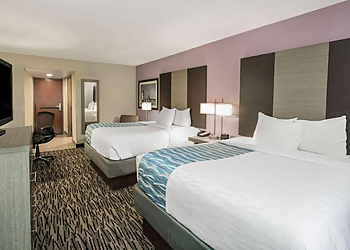 Clarksville Hotels La Quinta Inn & Suites by Wyndham Clarksville