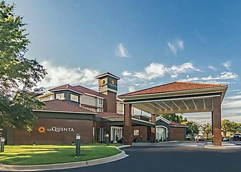 La Quinta Inn & Suites by Wyndham Oklahoma City Norman Norman Hotels image 1