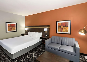 Olathe Hotels La Quinta Inn & Suites by Wyndham Olathe
