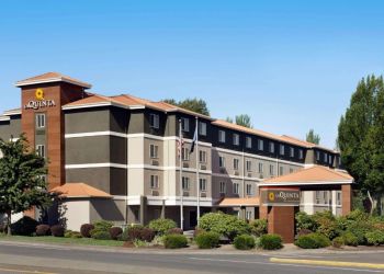 La Quinta Inn & Suites by Wyndham Salem OR Salem Hotels