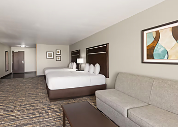 La Quinta Inn & Suites by Wyndham Sioux Falls - Sioux Falls, SD Hotels - Hotel Room Image