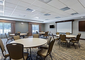 La Quinta Inn & Suites by Wyndham Sioux Falls - Sioux Falls, SD Hotels - meeting space/event space/fitness center