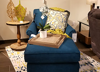 La-Z-Boy Lansing - Lansing, MI Furniture Stores - Product Image