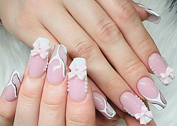 L’acqua Nails and Lashes - Kansas City, MO Nail Salons - Healthcare Moments