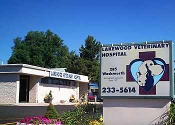 Lakewood Veterinary Hospital - Lakewood, CO Veterinary Clinics - Clinic Exterior Image