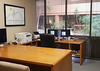 Phoenix Accounting Firms Larry B. Betts CPA
