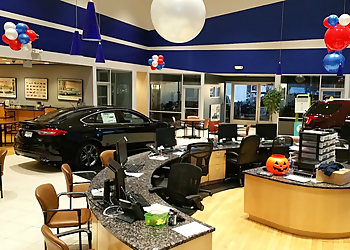 Larry H. Miller Ford - Lakewood, CO Car Dealerships - Business Interior Image